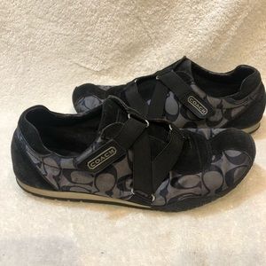 Vintage COACH Kyrie shoes.   Size 8.5. Super comfy